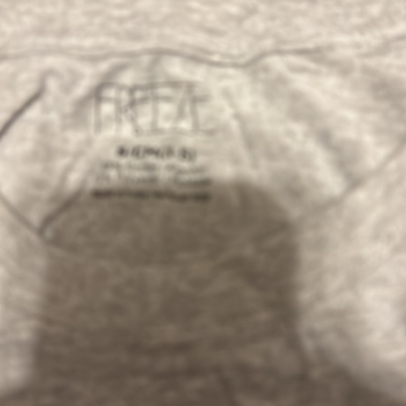 NASA gray short sleeve T-shirt with space circle size small 3–5 - Picture 3 of 3